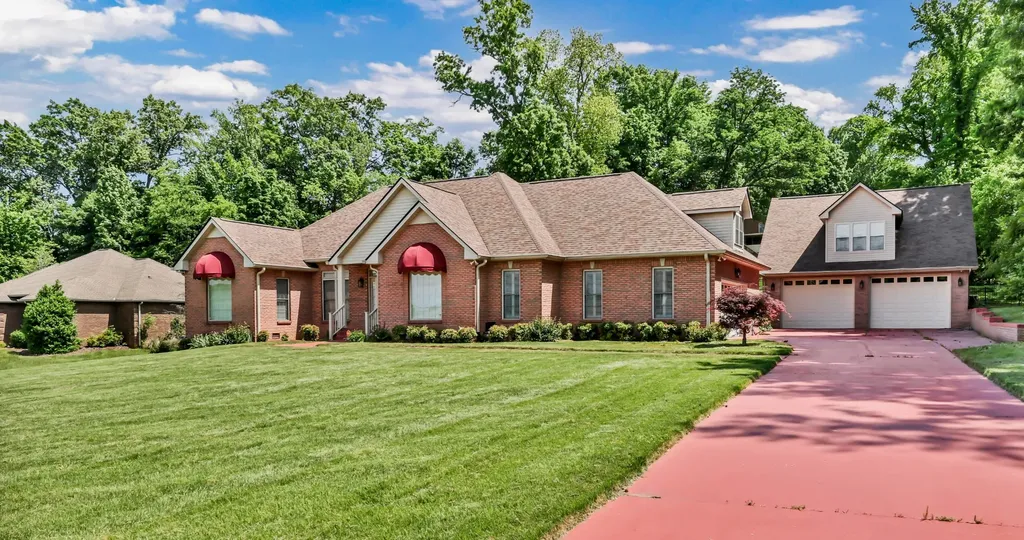 453 Stonemeadow Road Clarksville TN 37043