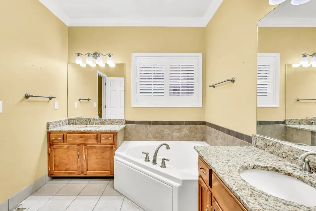 453 Stonemeadow Road Clarksville TN 37043