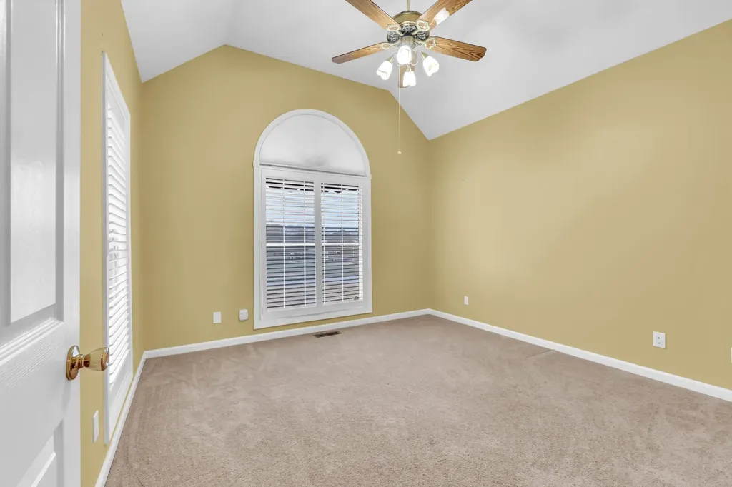 453 Stonemeadow Road Clarksville TN 37043