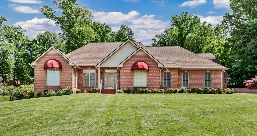 453 Stonemeadow Road Clarksville TN 37043