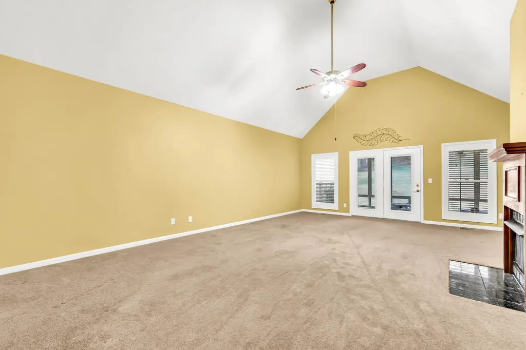 453 Stonemeadow Road Clarksville TN 37043