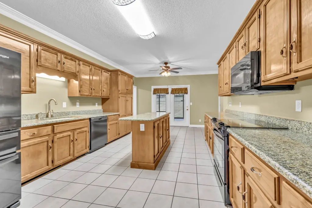 453 Stonemeadow Road Clarksville TN 37043