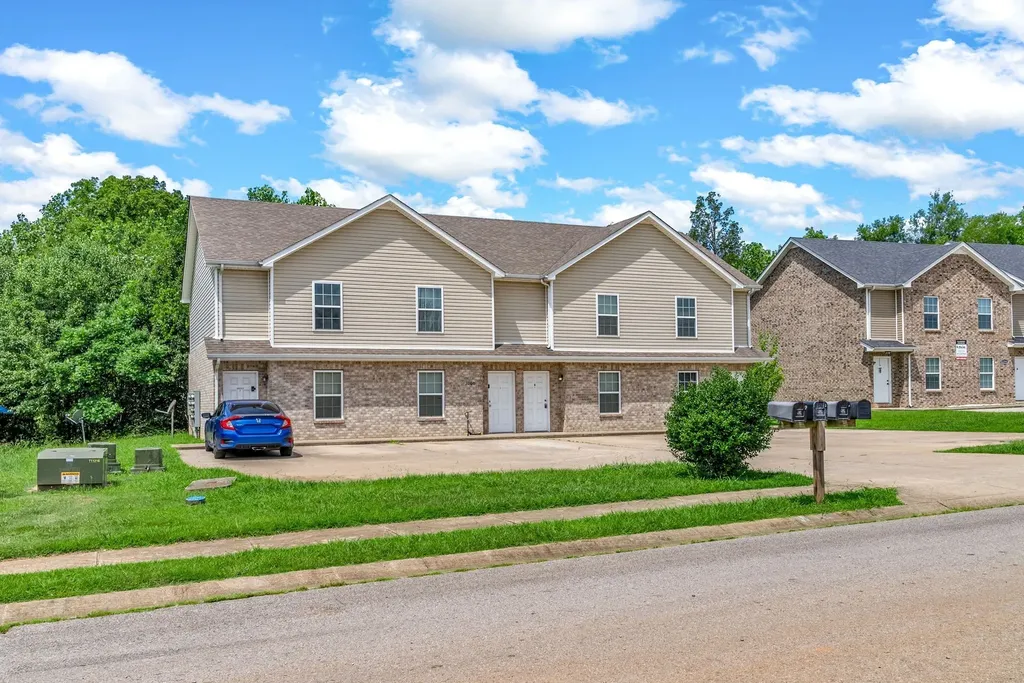 2260 Mccormick Lane Clarksville TN 37040
