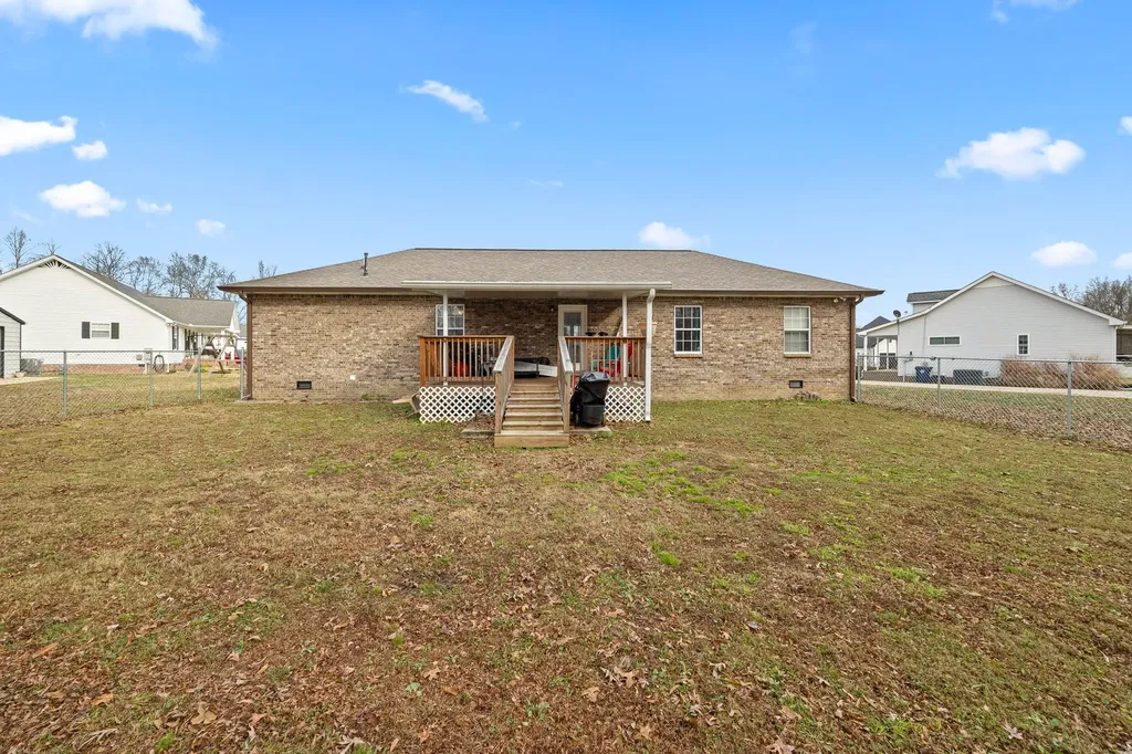 125 Doe Lane Smithville TN 37166
