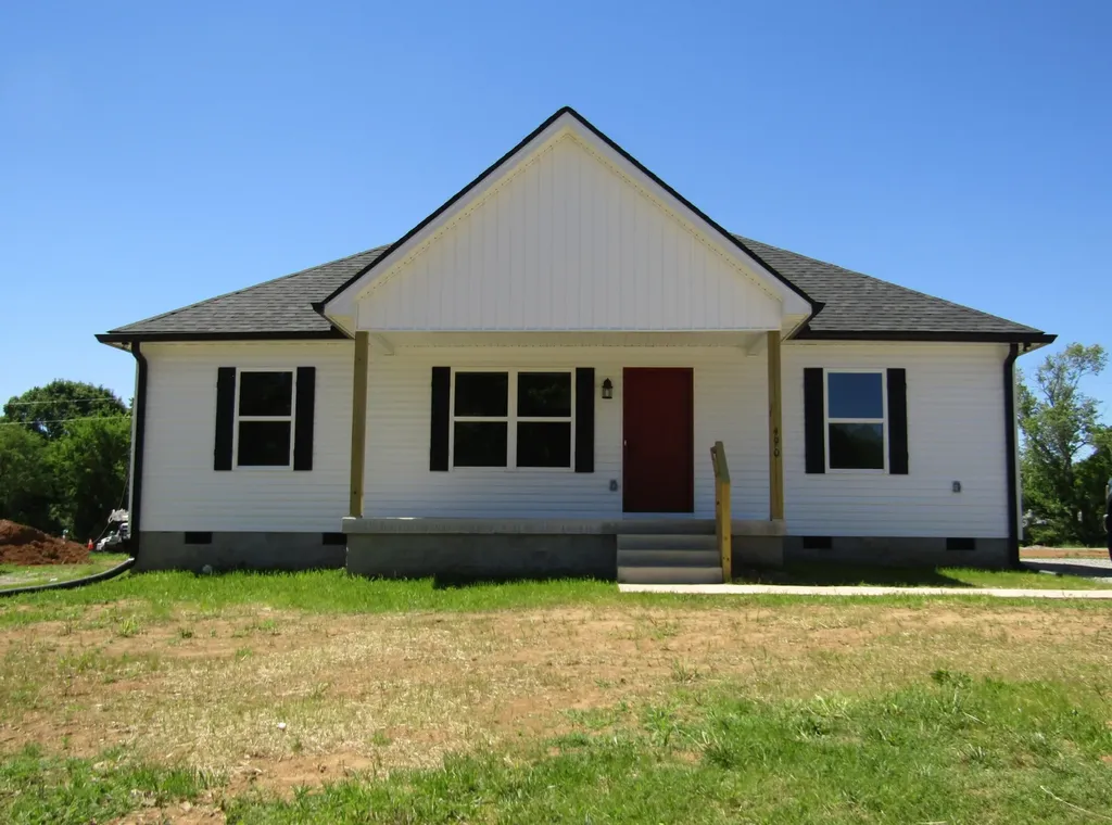 490 Crescent Factory Road Lawrenceburg TN 38464
