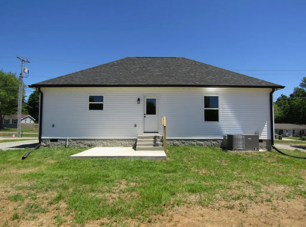 490 Crescent Factory Road Lawrenceburg TN 38464