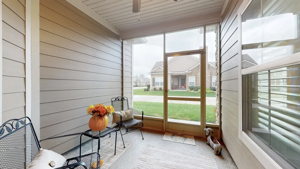 2460 Stonecenter Lane Murfreesboro TN 37128