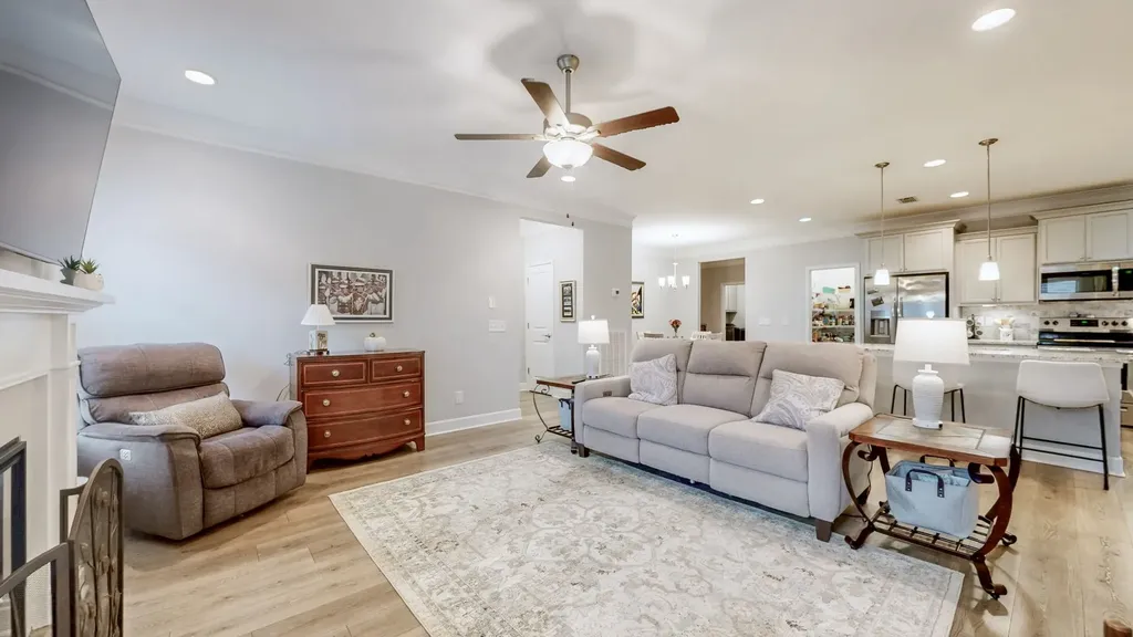 2460 Stonecenter Lane Murfreesboro TN 37128