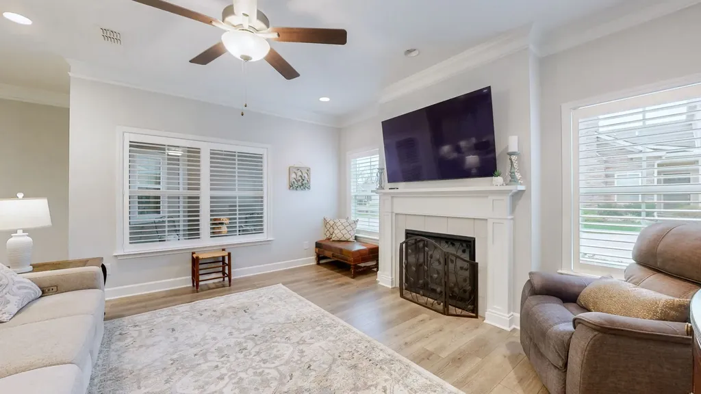 2460 Stonecenter Lane Murfreesboro TN 37128