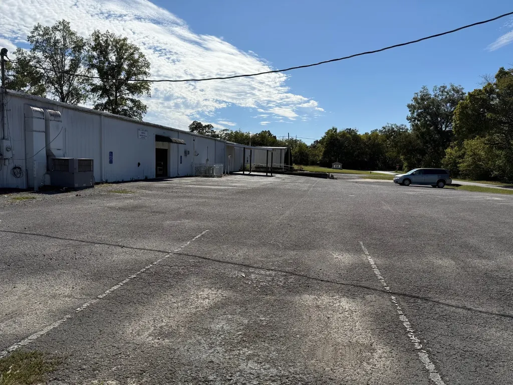 704 S Washington Street Tullahoma TN 37388