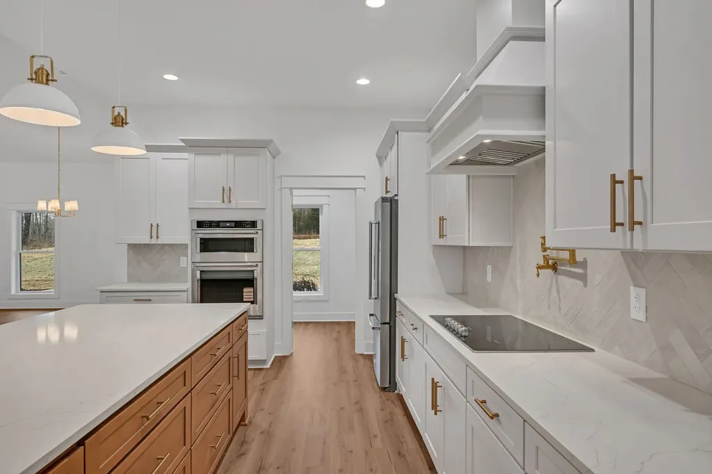 2024 Trace Creek Road Centerville TN 37033