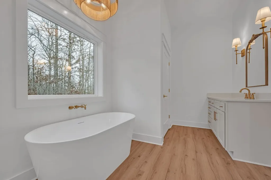 2024 Trace Creek Road Centerville TN 37033