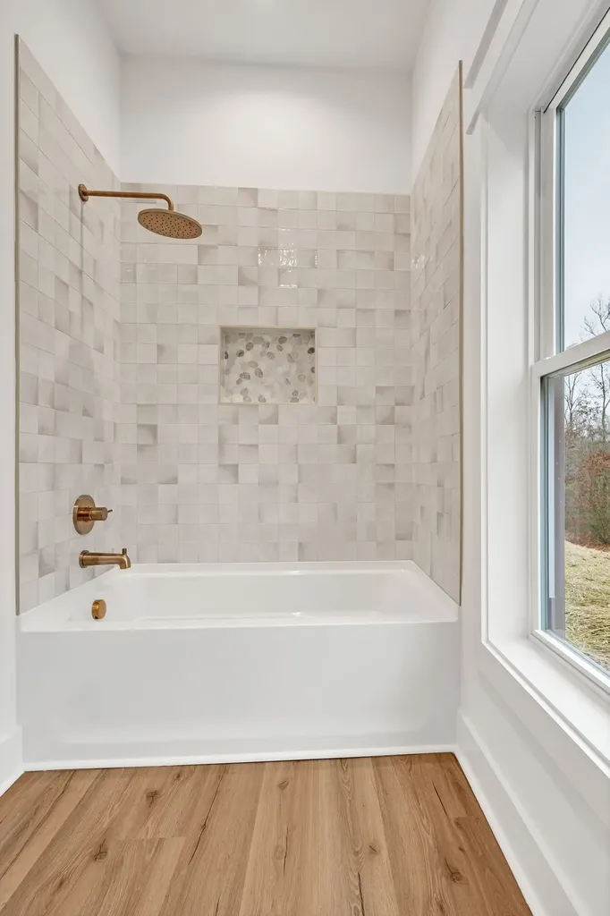 2024 Trace Creek Road Centerville TN 37033
