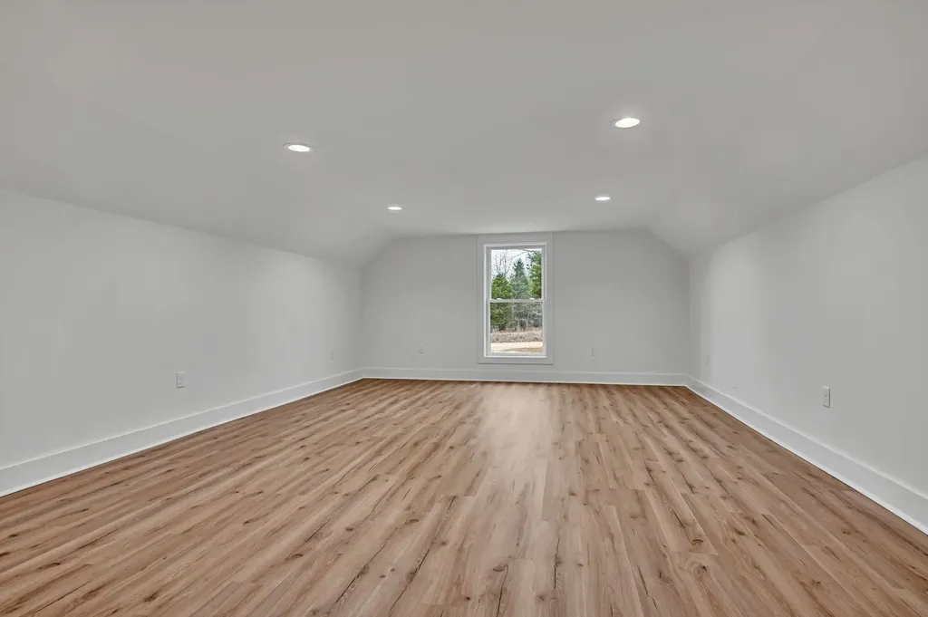 2024 Trace Creek Road Centerville TN 37033