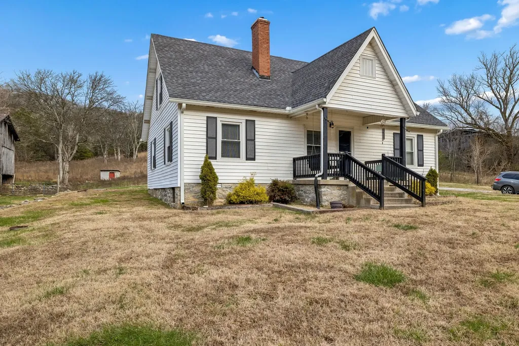 147 Sloan Branch Road Pleasant Shade TN 37145