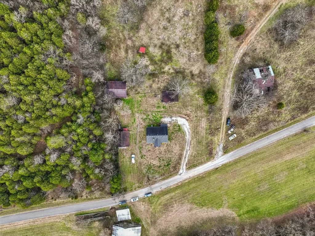 147 Sloan Branch Road Pleasant Shade TN 37145