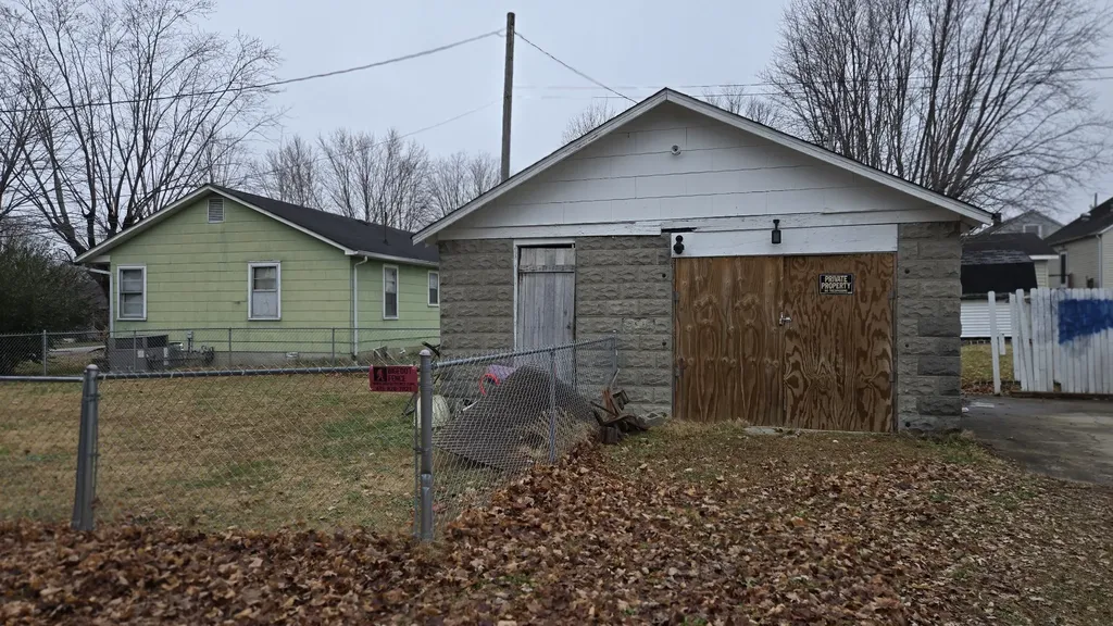 201 Walton Avenue Lafayette TN 37083