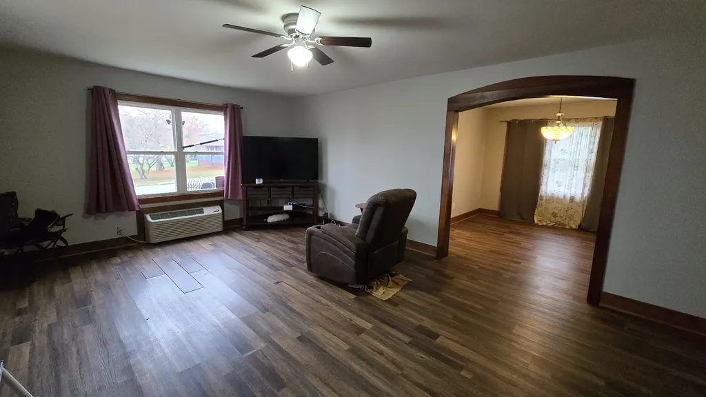 201 Walton Avenue Lafayette TN 37083
