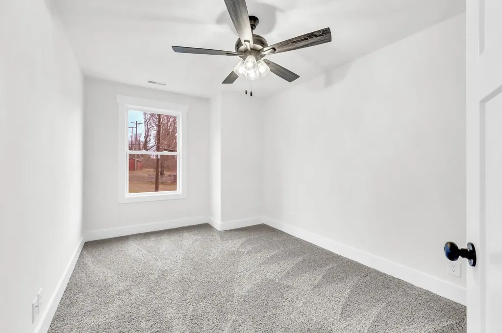 180 Clay Ridge Drive Clarksville TN 37040