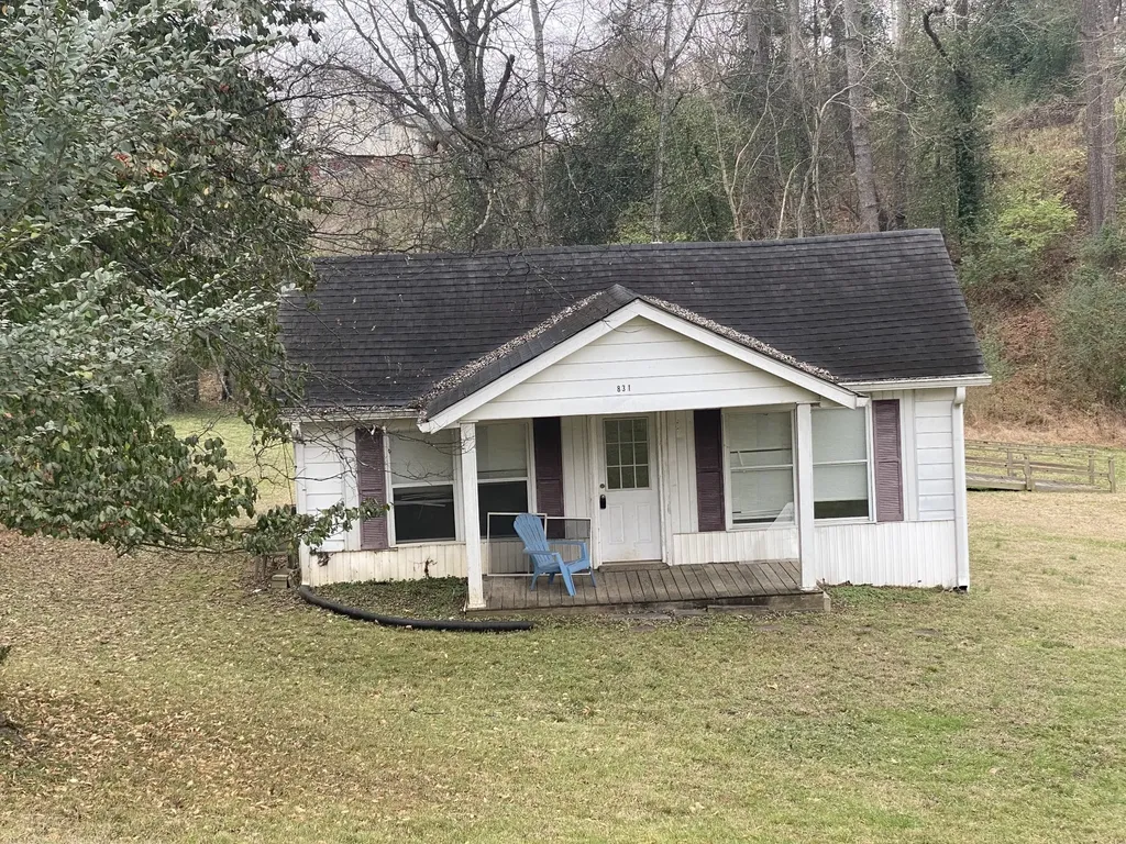 831 Cumberland Drive Clarksville TN 37040