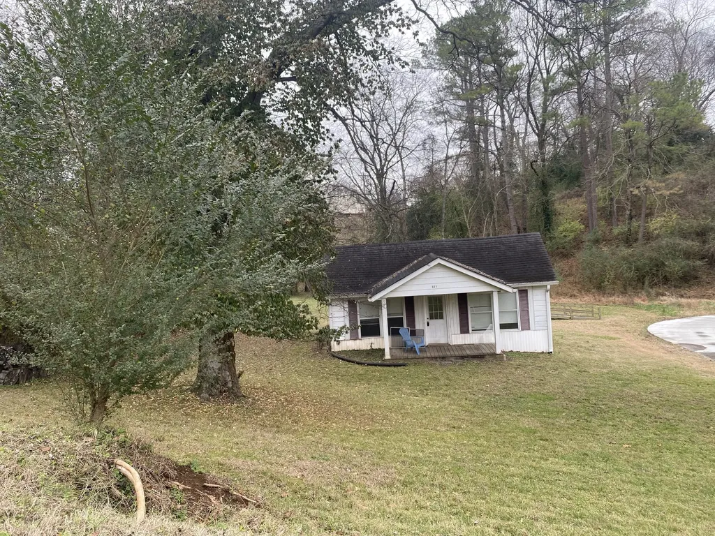 831 Cumberland Drive Clarksville TN 37040