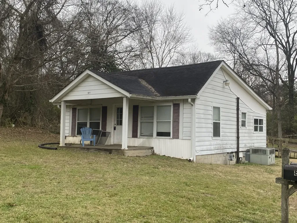 831 Cumberland Drive Clarksville TN 37040