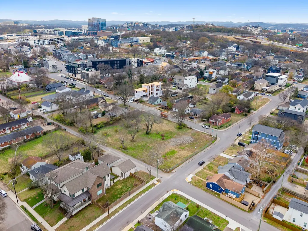 730 27th Ave, N Nashville TN 37208