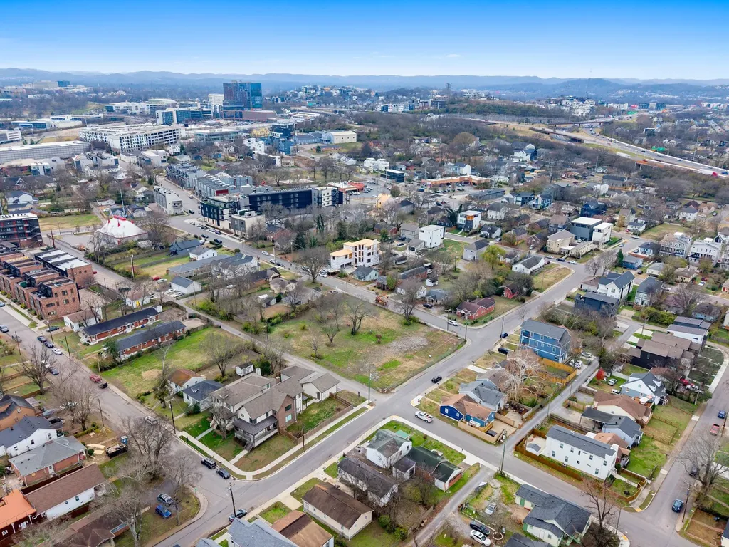 730 27th Ave, N Nashville TN 37208