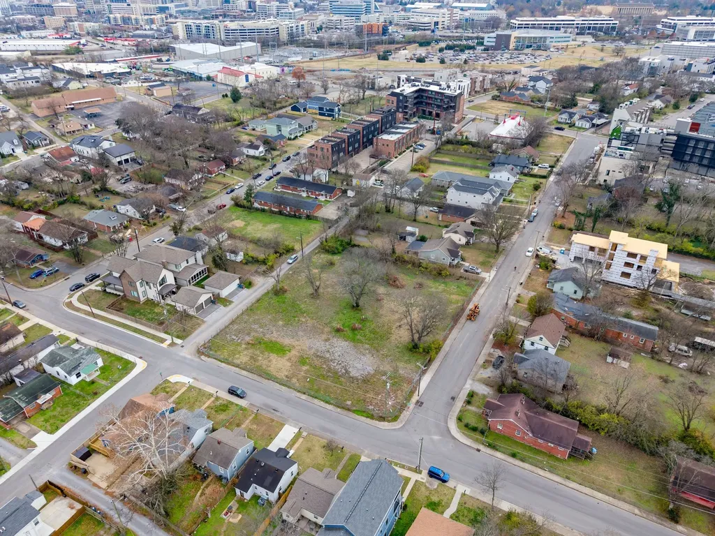 730 27th Ave, N Nashville TN 37208