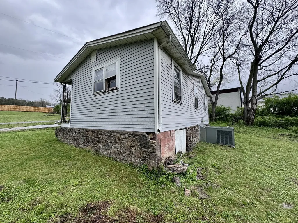 120 Lauderdale Court Hendersonville TN 37075