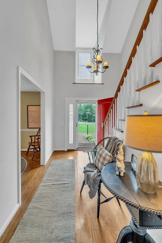 2712 Long Hollow Pike Hendersonville TN 37075