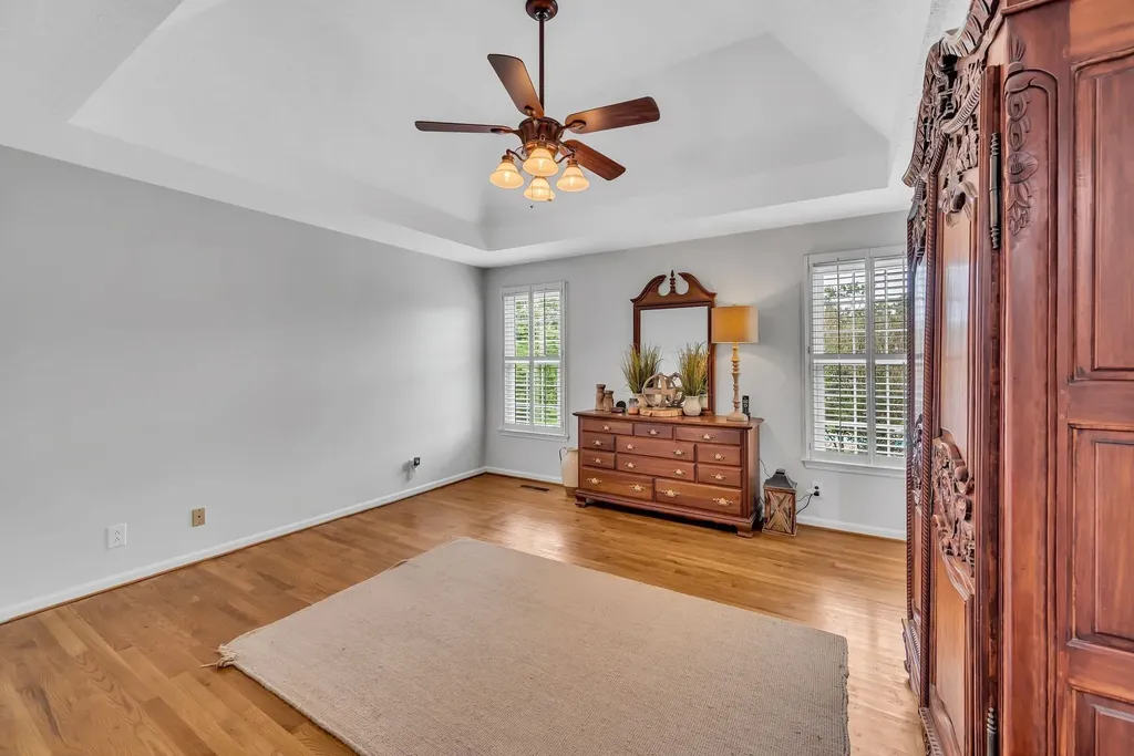 2712 Long Hollow Pike Hendersonville TN 37075