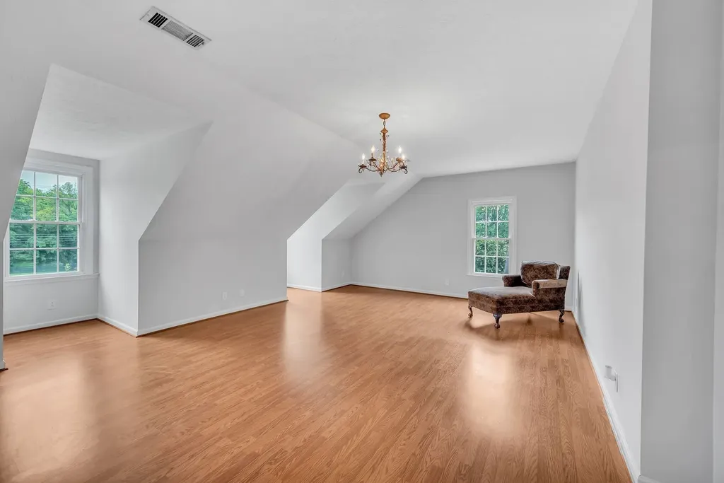 2712 Long Hollow Pike Hendersonville TN 37075