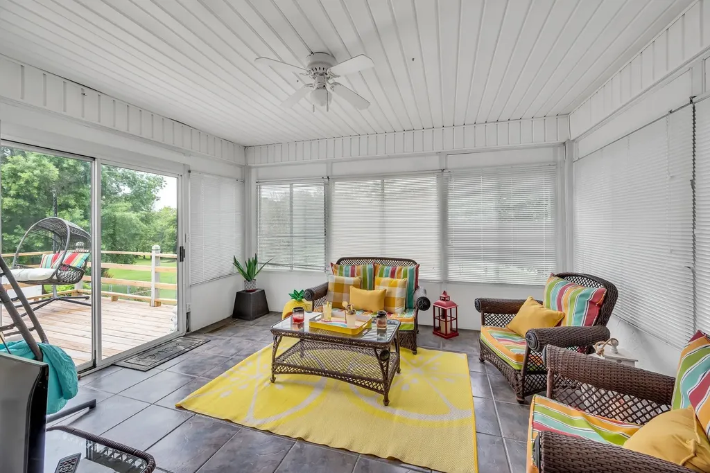 2712 Long Hollow Pike Hendersonville TN 37075