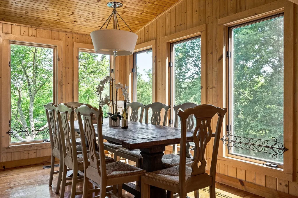 2541 Sparkmantown Road Doyle TN 38559