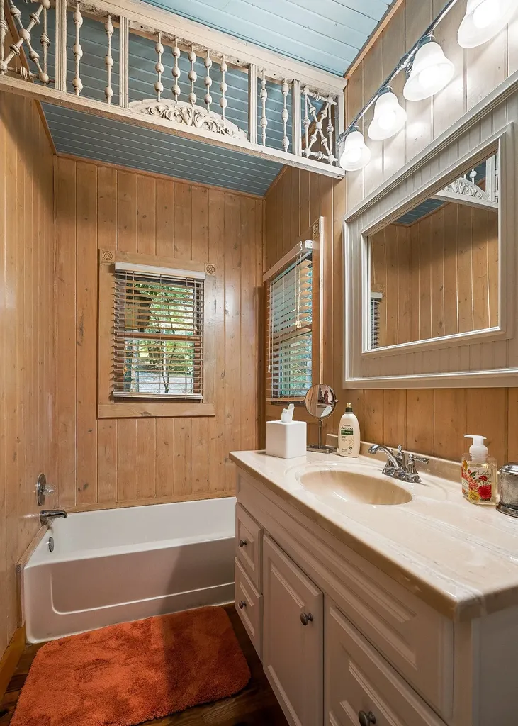 2541 Sparkmantown Road Doyle TN 38559