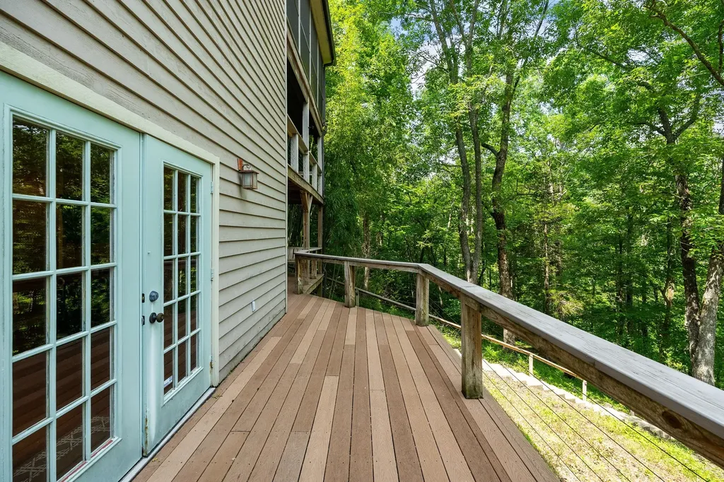 2541 Sparkmantown Road Doyle TN 38559