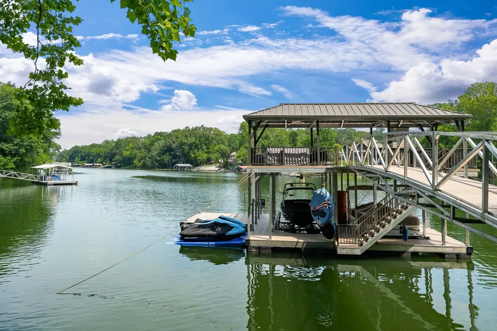 2541 Sparkmantown Road Doyle TN 38559