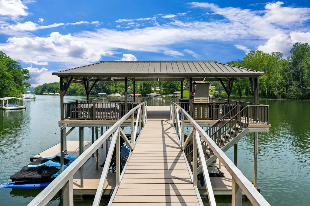 2541 Sparkmantown Road Doyle TN 38559
