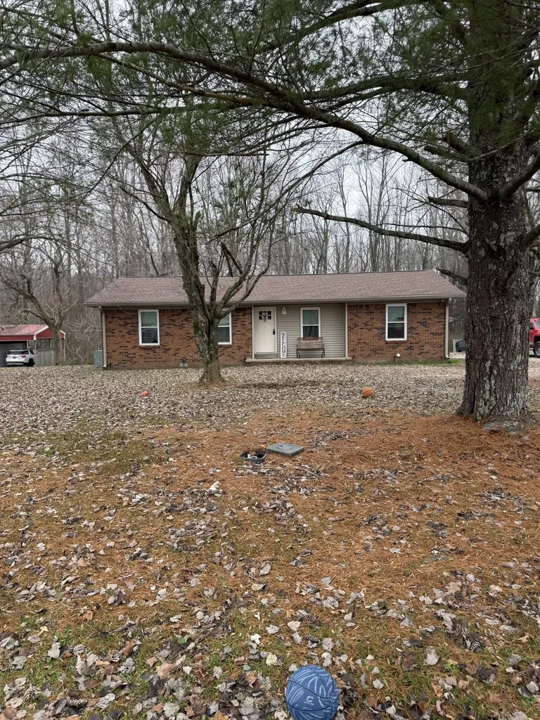 132 Wind Curve Circle Lafayette TN 37083