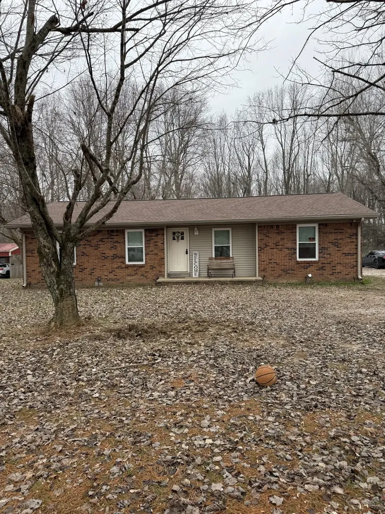 132 Wind Curve Circle Lafayette TN 37083