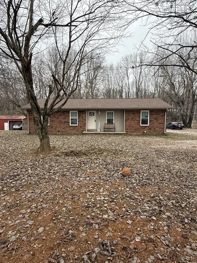 132 Wind Curve Circle Lafayette TN 37083