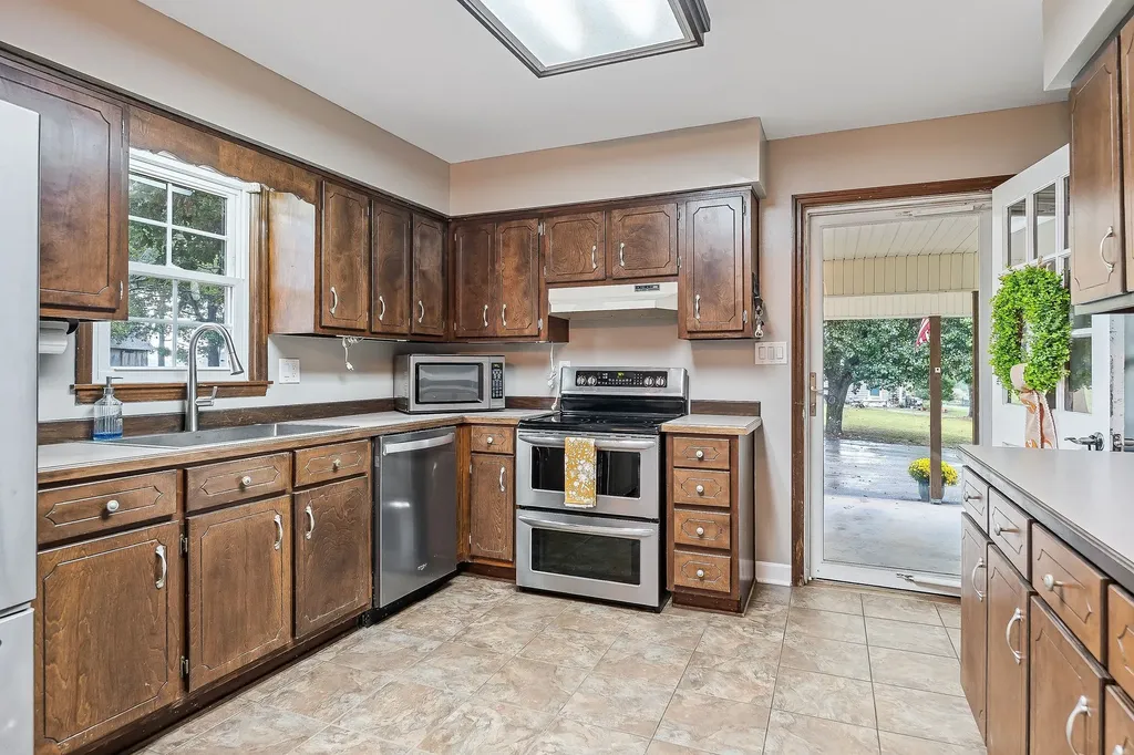 293 Airport Drive Mcminnville TN 37110