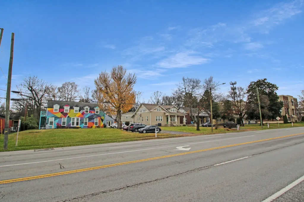 3813 Gallatin Pike Nashville TN 37216