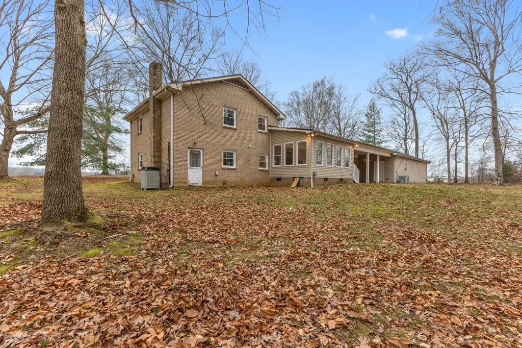 698 Houston Fielder Road Clarksville TN 37043