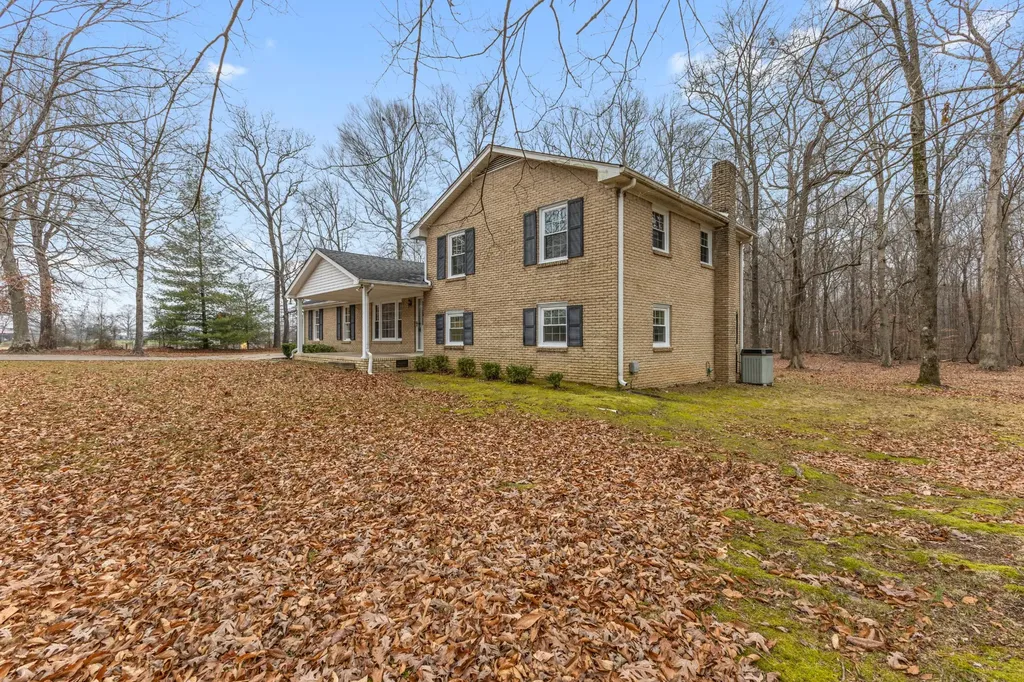 698 Houston Fielder Road Clarksville TN 37043