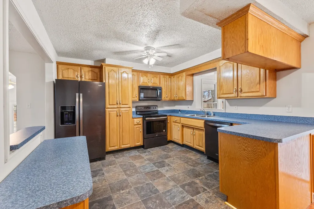 698 Houston Fielder Road Clarksville TN 37043