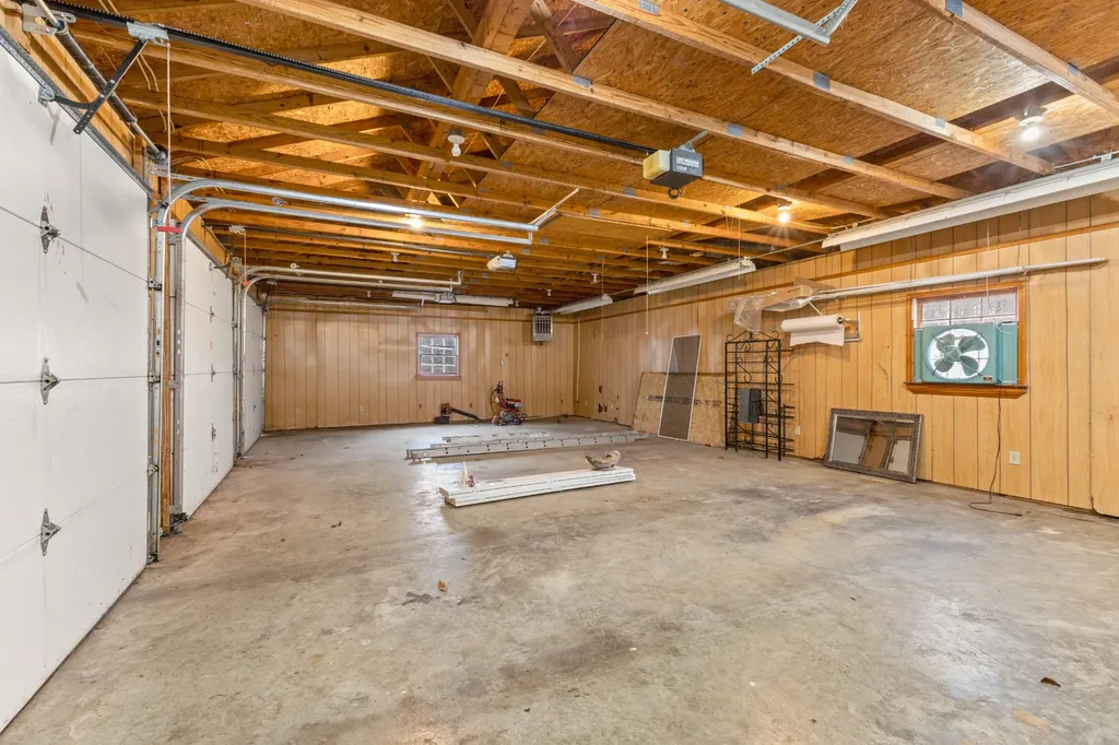 698 Houston Fielder Road Clarksville TN 37043