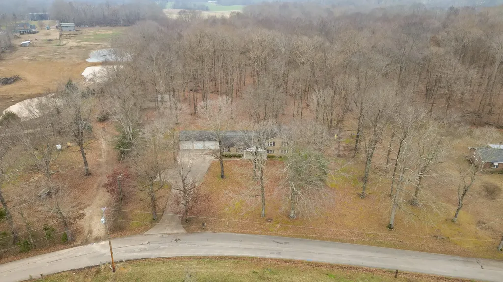 698 Houston Fielder Road Clarksville TN 37043