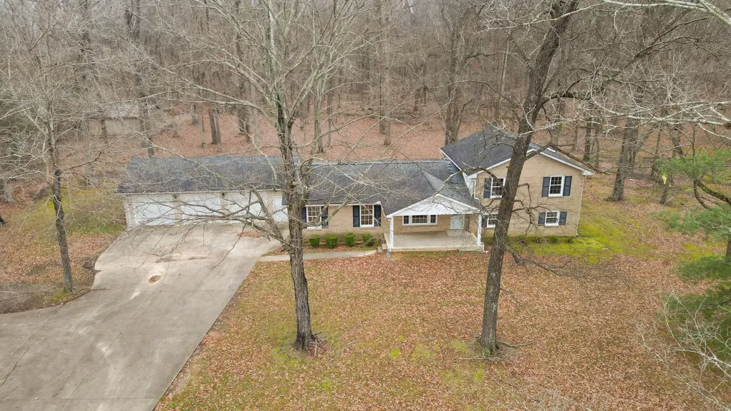698 Houston Fielder Road Clarksville TN 37043